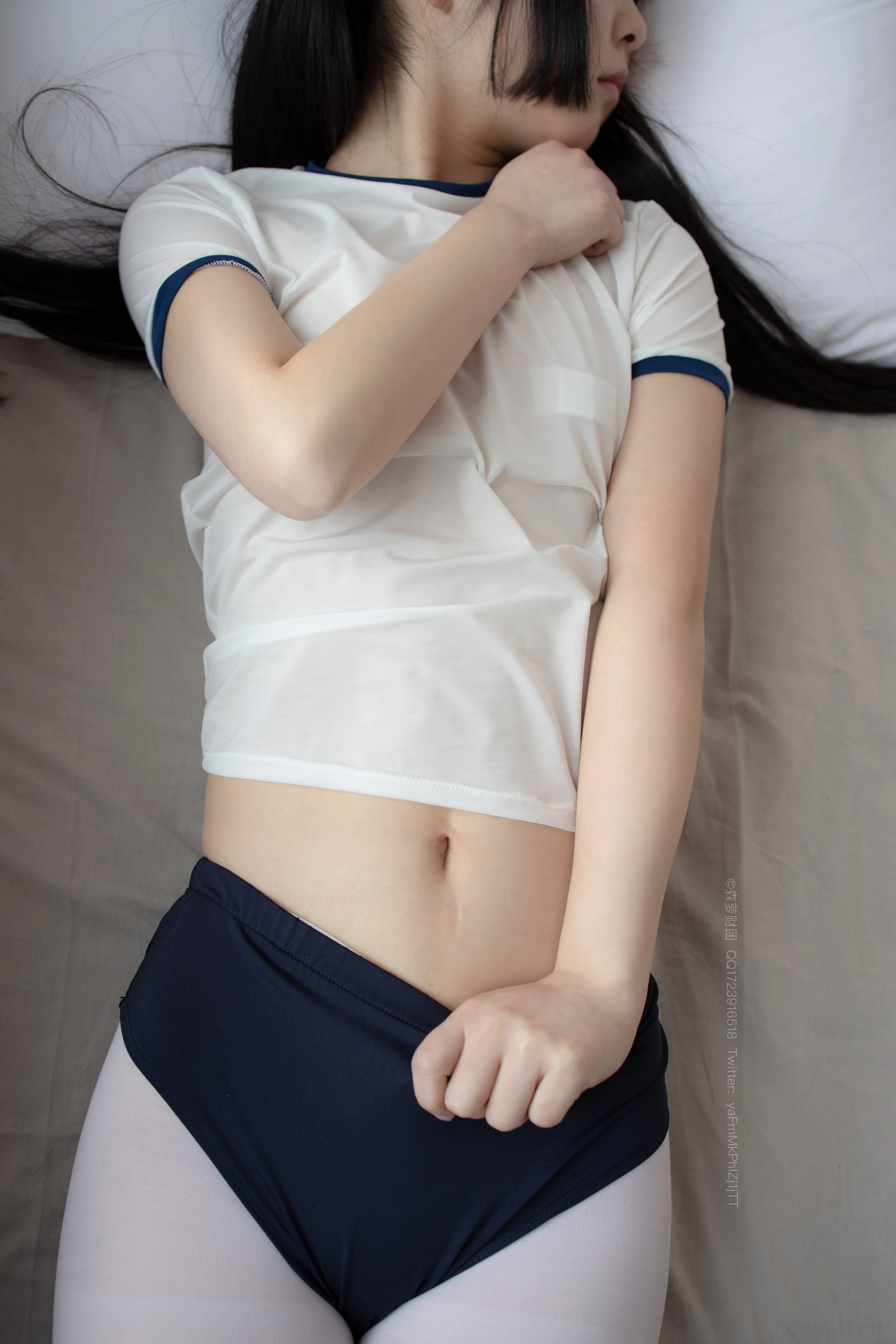森萝财团 [X-056] 超薄死库水白丝 [91P 1V]插图3